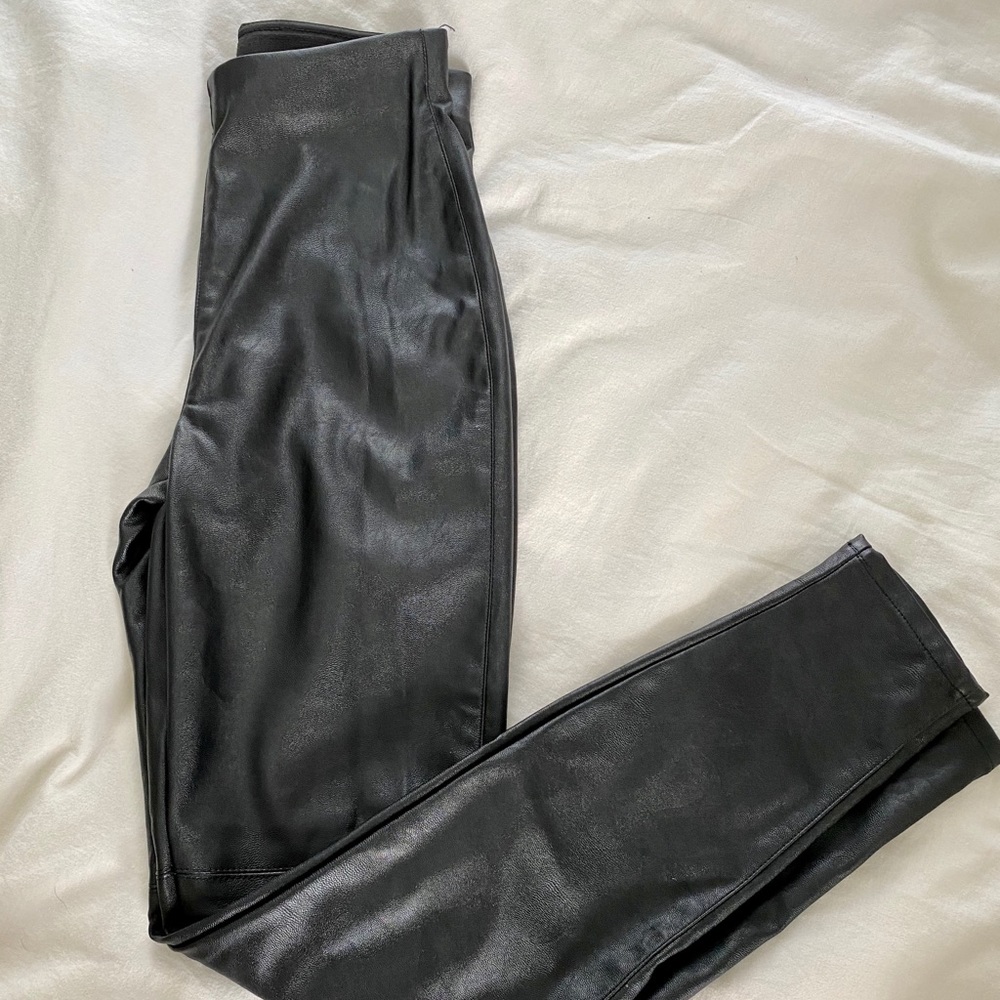 High wasted skinny leather leggings